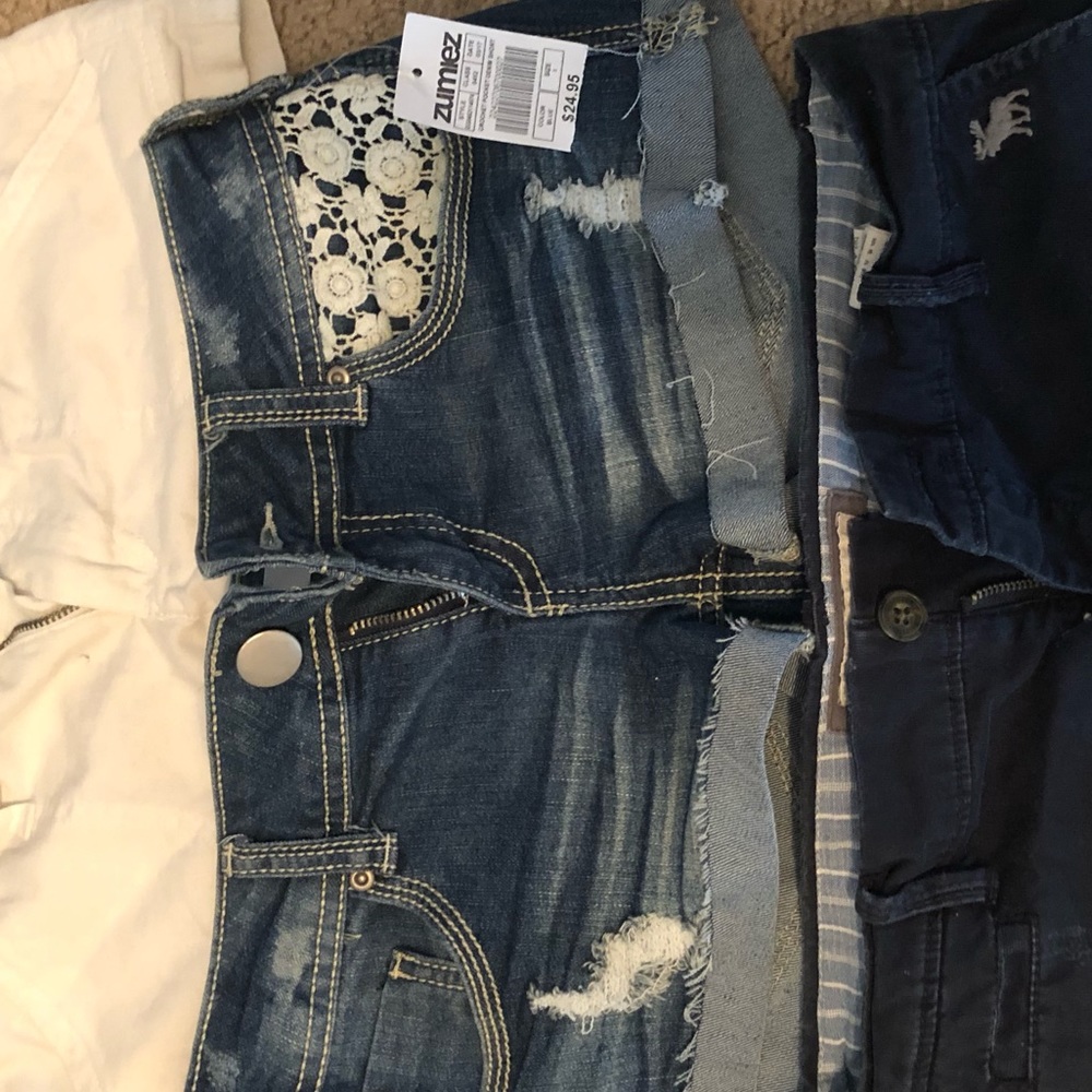 Size 3 Lace Pocket Shorts